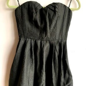 Forever 21 black prom/holiday dress strapless size small
